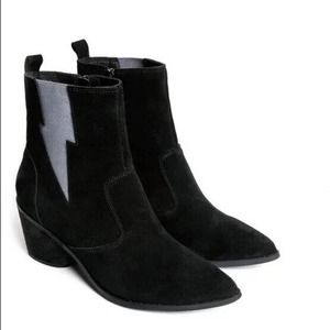 YRU Teleport Boot Black NEVER WORN New w Box Size US 9